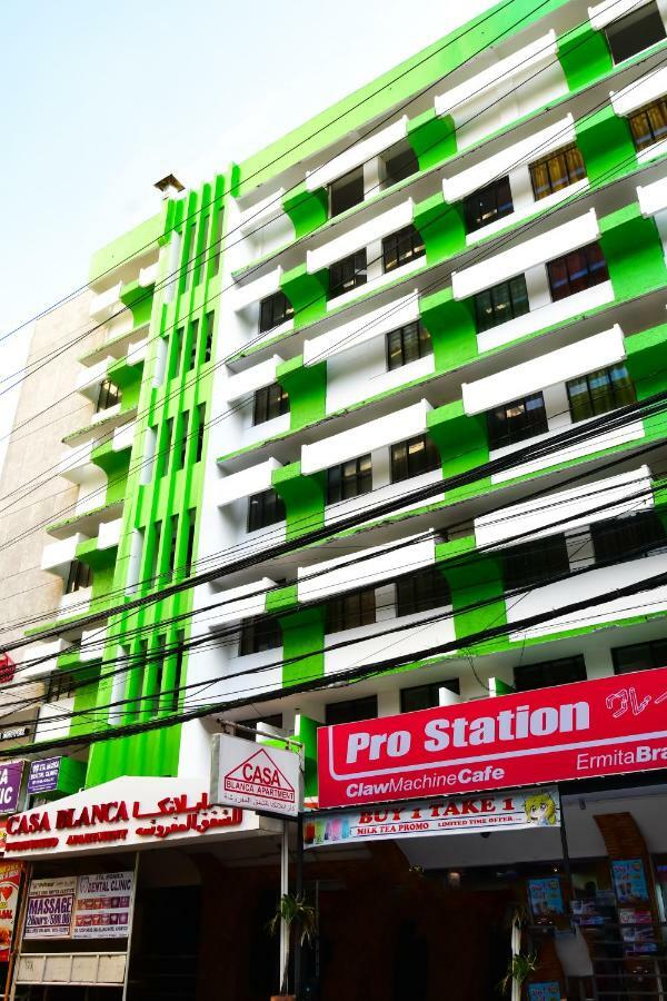 Casa Blanca Apartment Manila Exterior photo