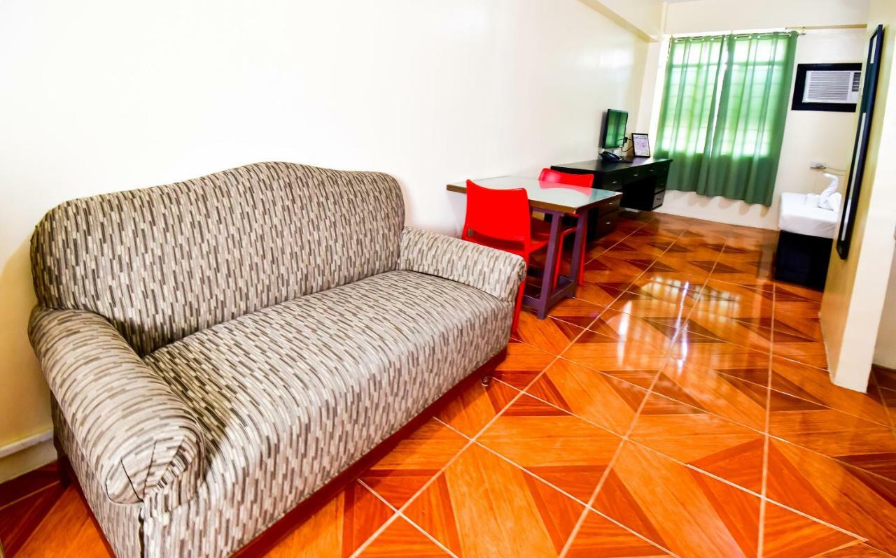 Casa Blanca Apartment Manila Exterior photo